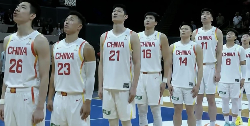 开云-中国男篮半场落后1分：全队无人上双 中国台北3人得分上双
