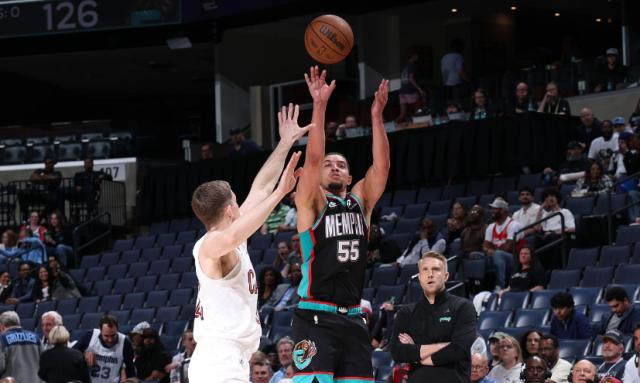 kaiyun-比肩绿军雄鹿！灰熊轰29记三分追平NBA历史纪录